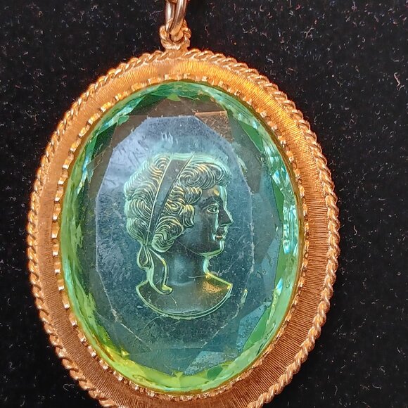 Vintage Large Vintage  Pendant Clear Green Lucite W/ Gold Tone Filigree Trim - Picture 2 of 4